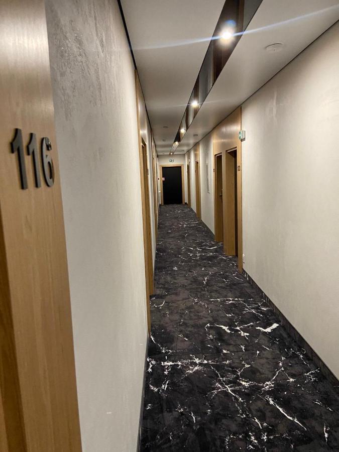 Hotel Sebory Пшасныш Экстерьер фото
