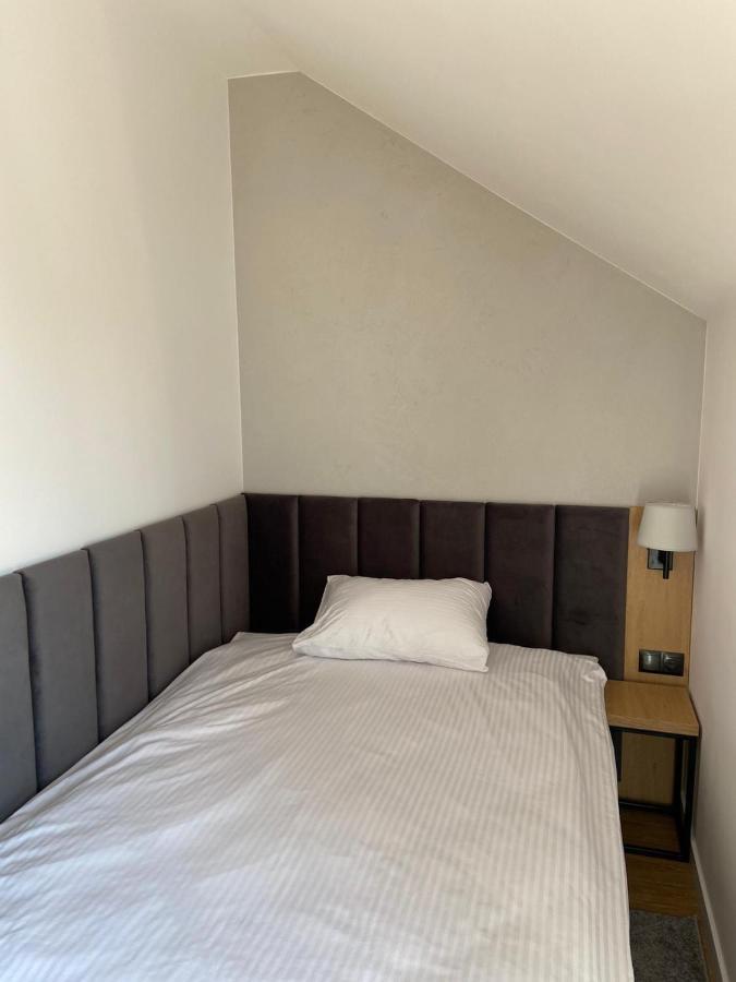 Hotel Sebory Пшасныш Экстерьер фото