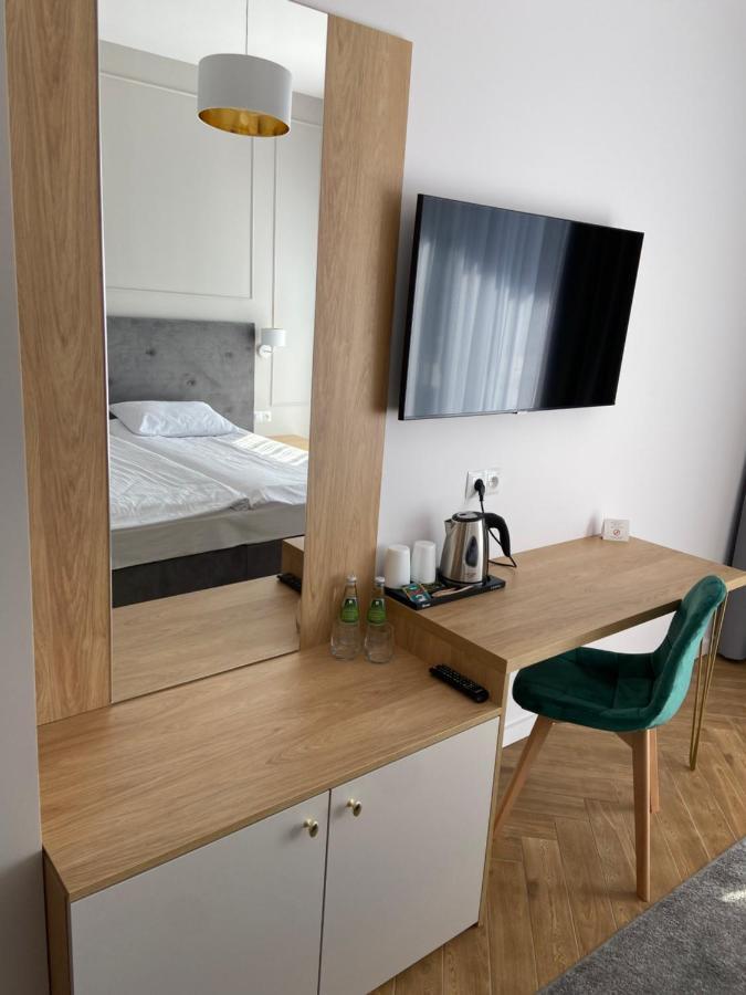 Hotel Sebory Пшасныш Экстерьер фото