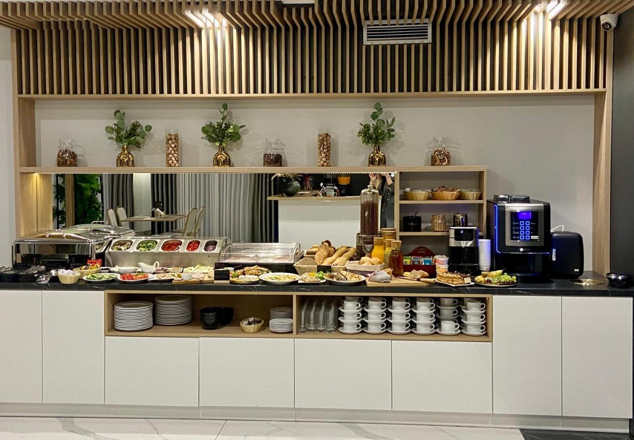 Hotel Sebory Пшасныш Экстерьер фото